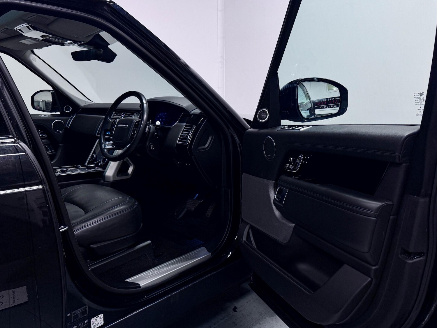 Used Land Rover Range Rover 2020 for sale - 76714170: Photo 17