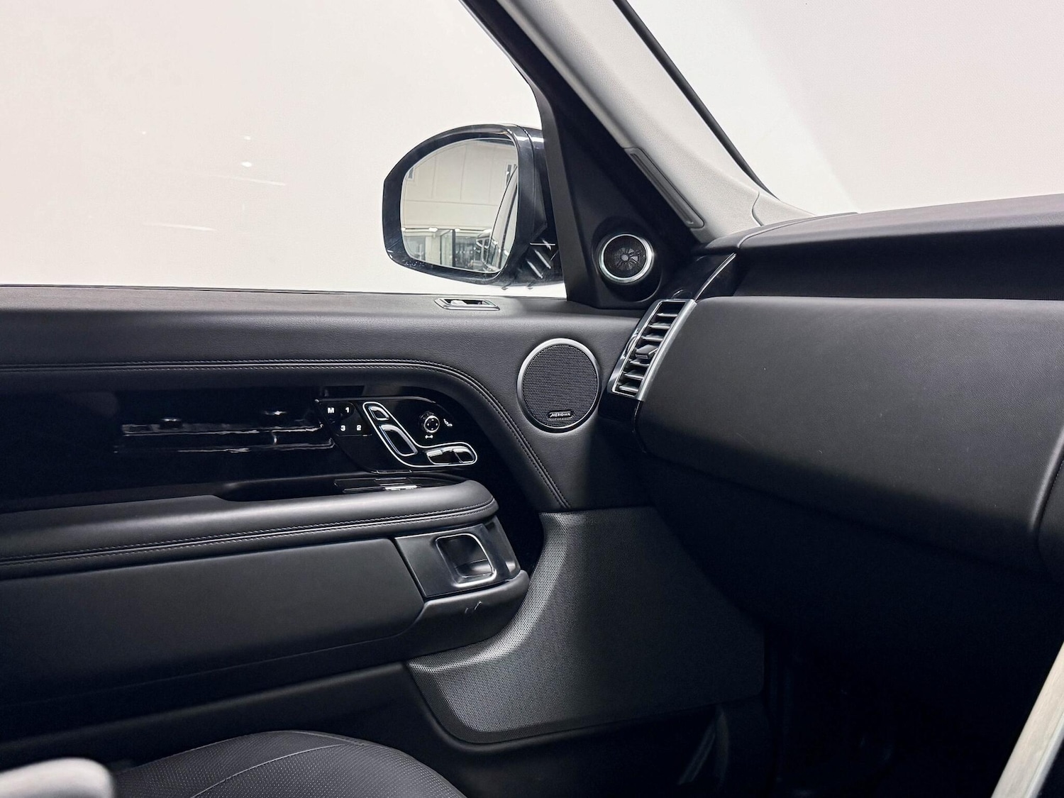 Used Land Rover Range Rover 2020 for sale - 76714170: Photo 30