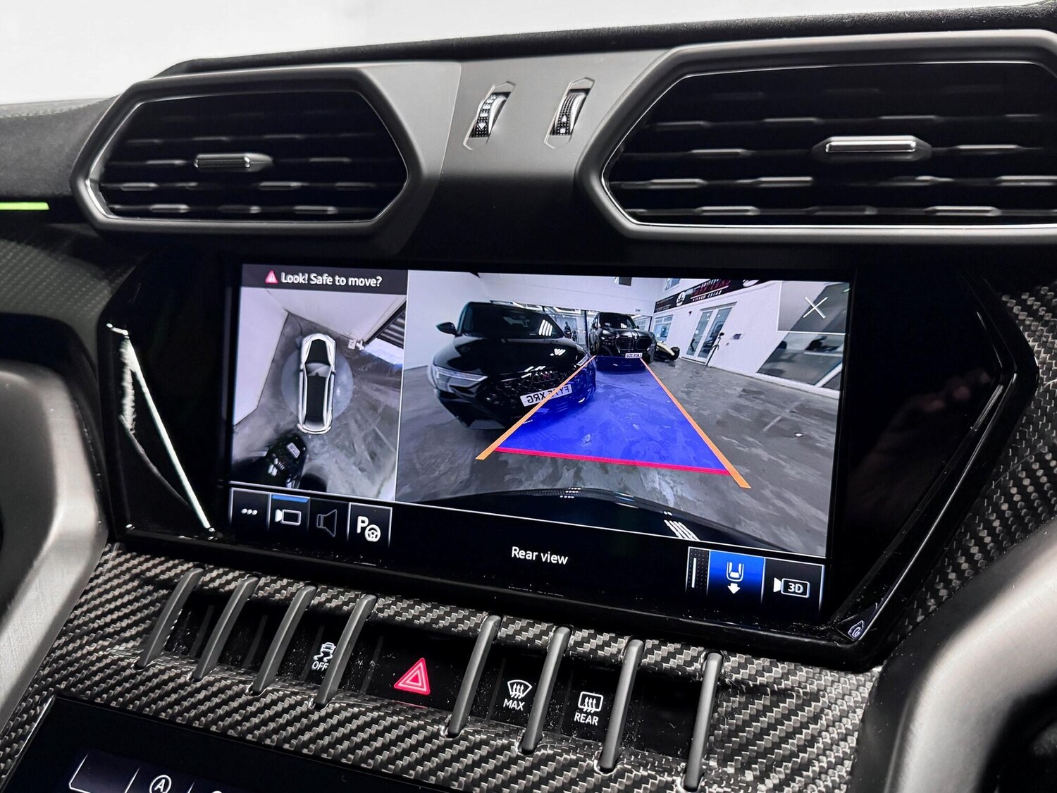 Used Lamborghini Urus for sale - 77683565: Photo 56