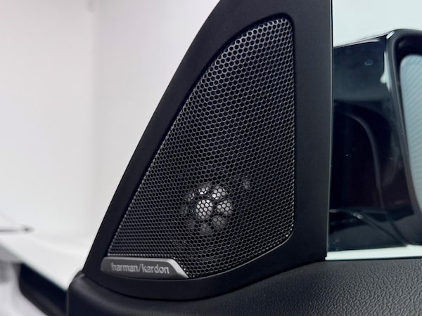 Used BMW i4 2023 for sale - 75492830: Photo 16