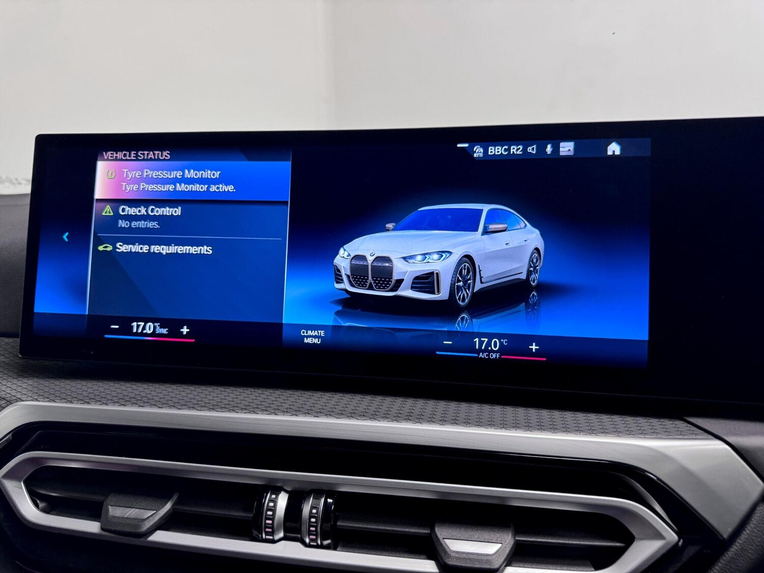 Used BMW i4 2023 for sale - 75492830: Photo 57