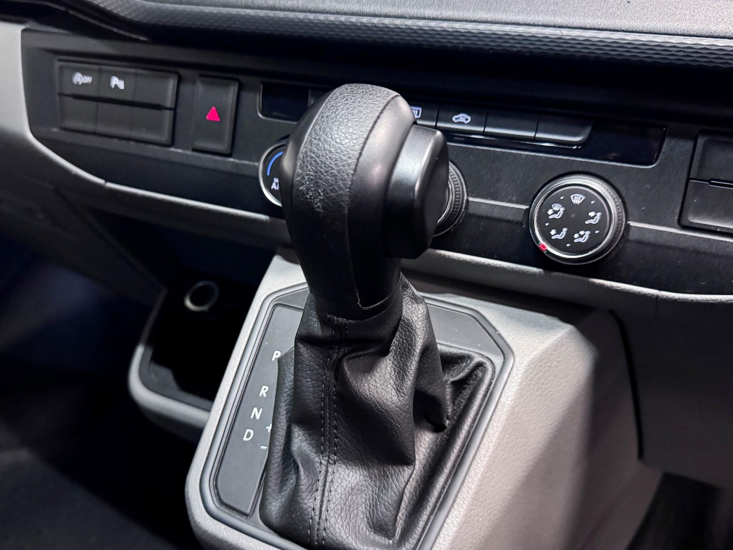 Used Volkswagen Transporter 2022 for sale - 77908445: Photo 24