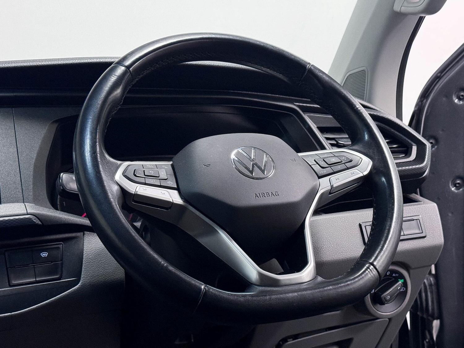 Used Volkswagen Transporter 2022 for sale - 77908445: Photo 28