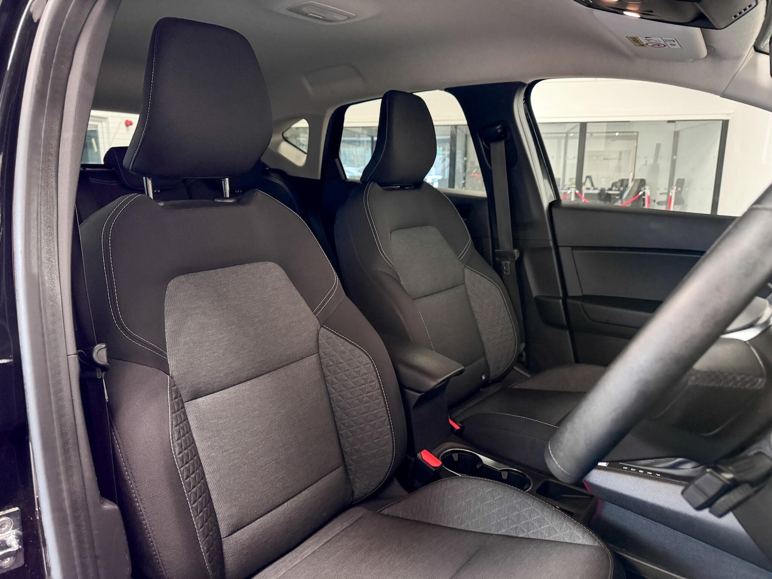 Used Renault Captur 2022 for sale - 76865588: Photo 19