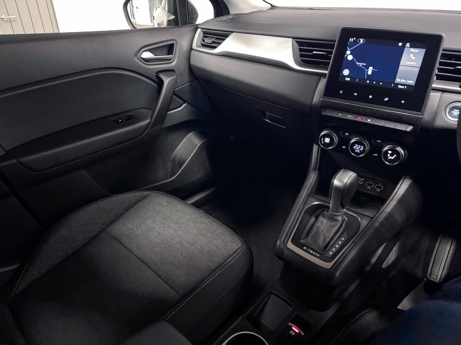 Used Renault Captur 2022 for sale - 76865588: Photo 24