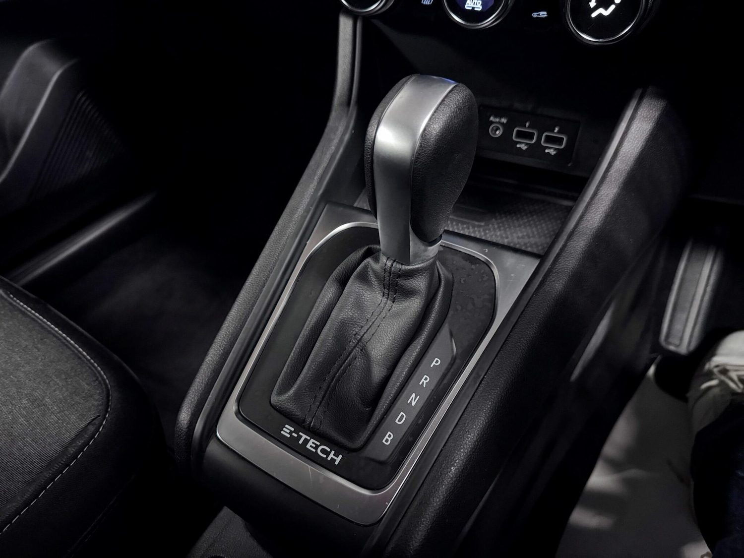 Used Renault Captur 2022 for sale - 76865588: Photo 29