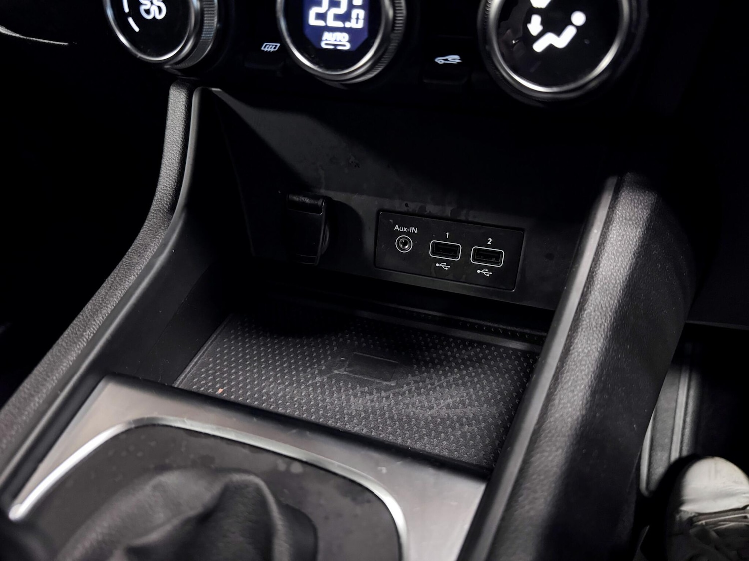 Used Renault Captur 2022 for sale - 76865588: Photo 30