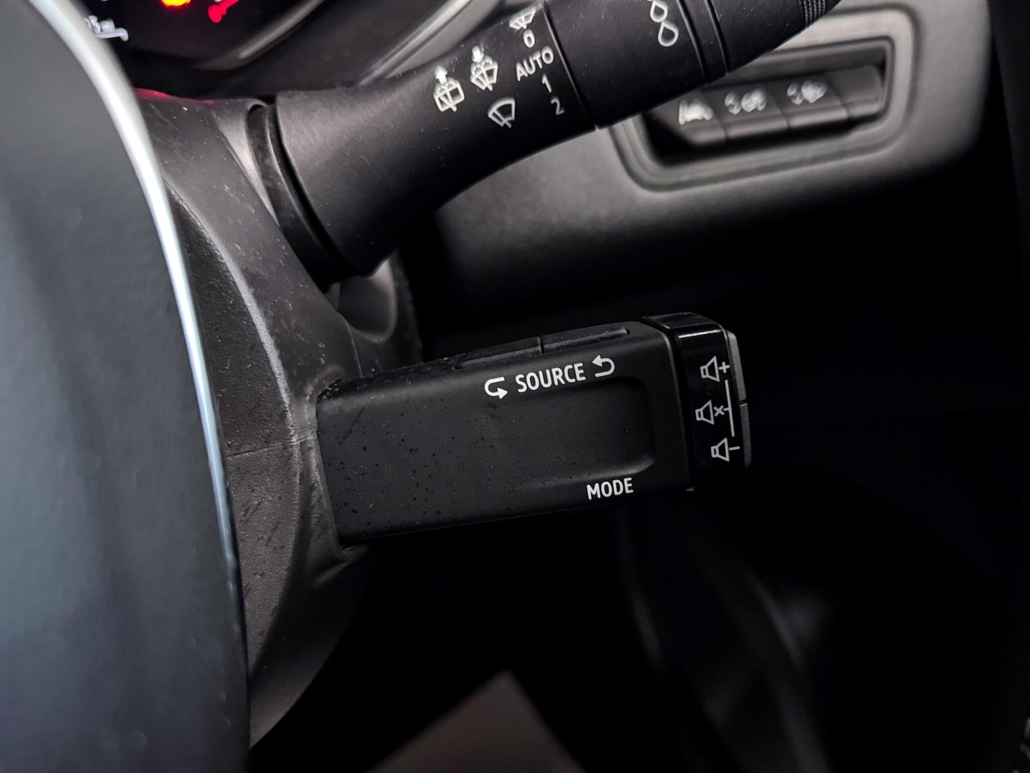 Used Renault Captur 2022 for sale - 76865588: Photo 37