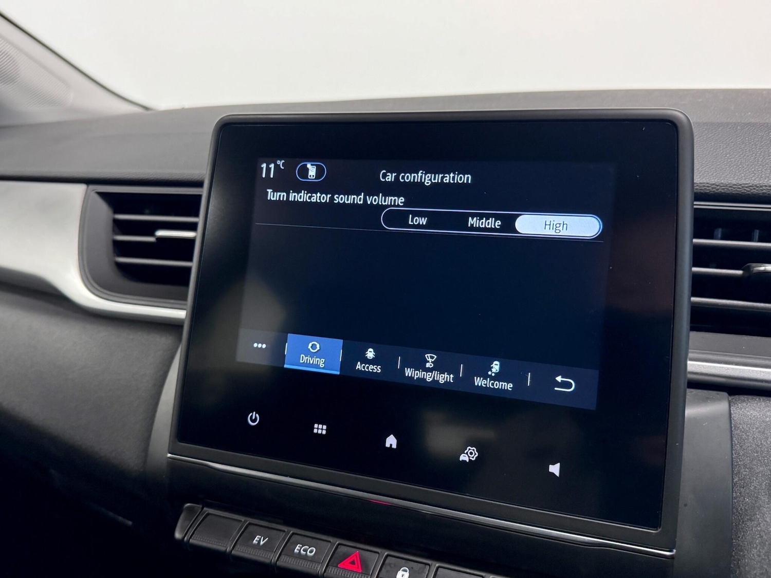 Used Renault Captur 2022 for sale - 76865588: Photo 48