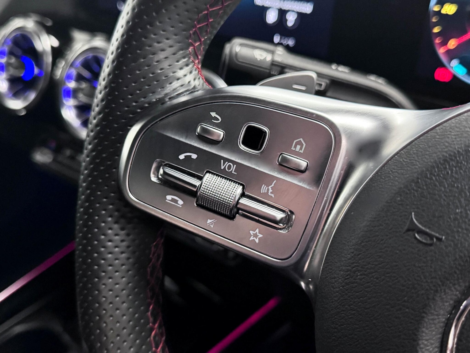 Used Mercedes-Benz EQA 2023 for sale - 77509801: Photo 32