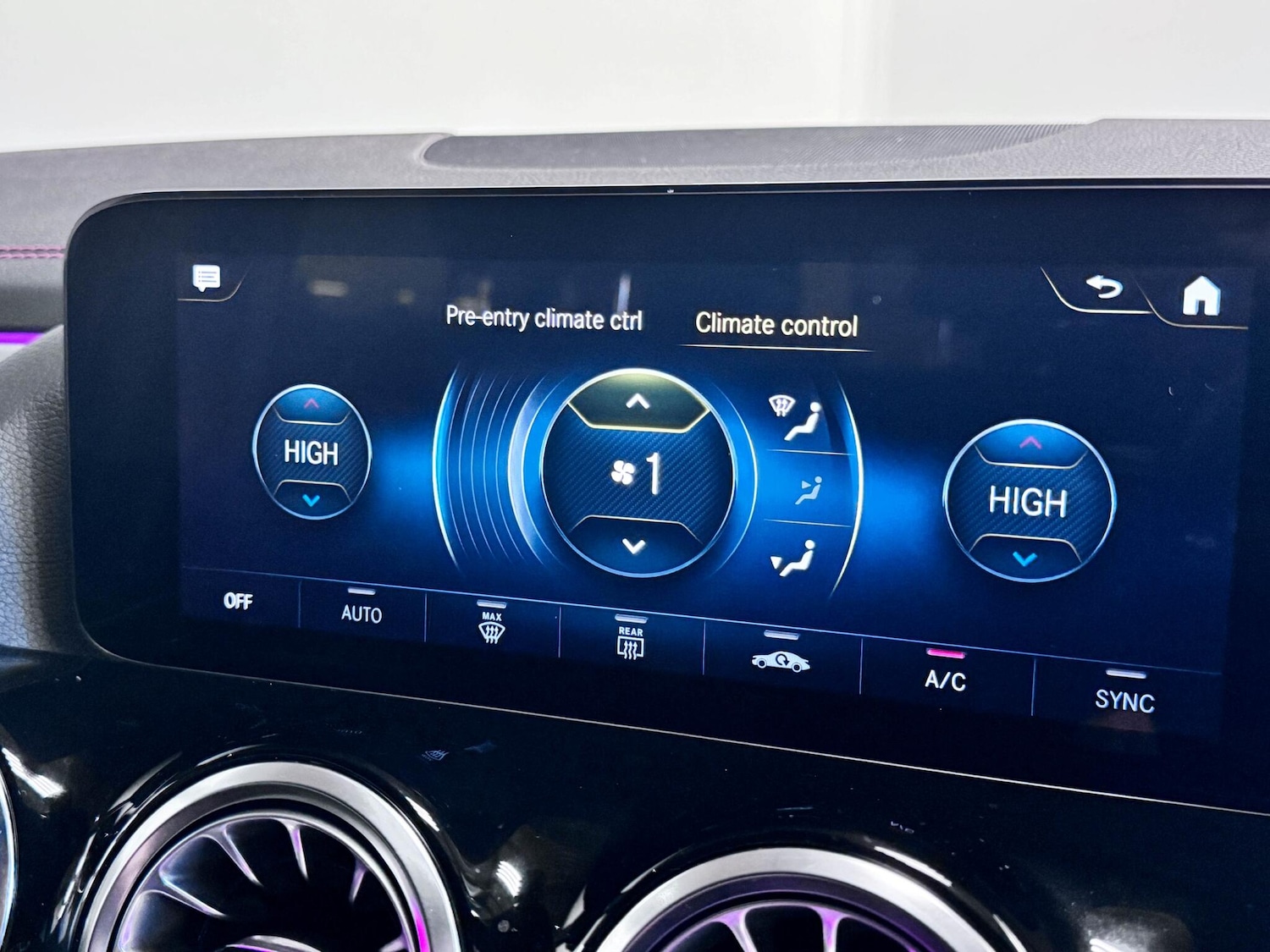 Used Mercedes-Benz EQA 2023 for sale - 77509801: Photo 40