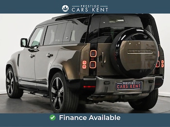 Used Land Rover Defender 110 2023 for sale - 79188494: Photo