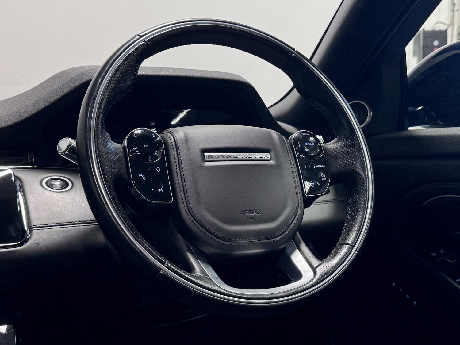 Used Land Rover Range Rover Evoque 2020 for sale - 76952987: Photo 37