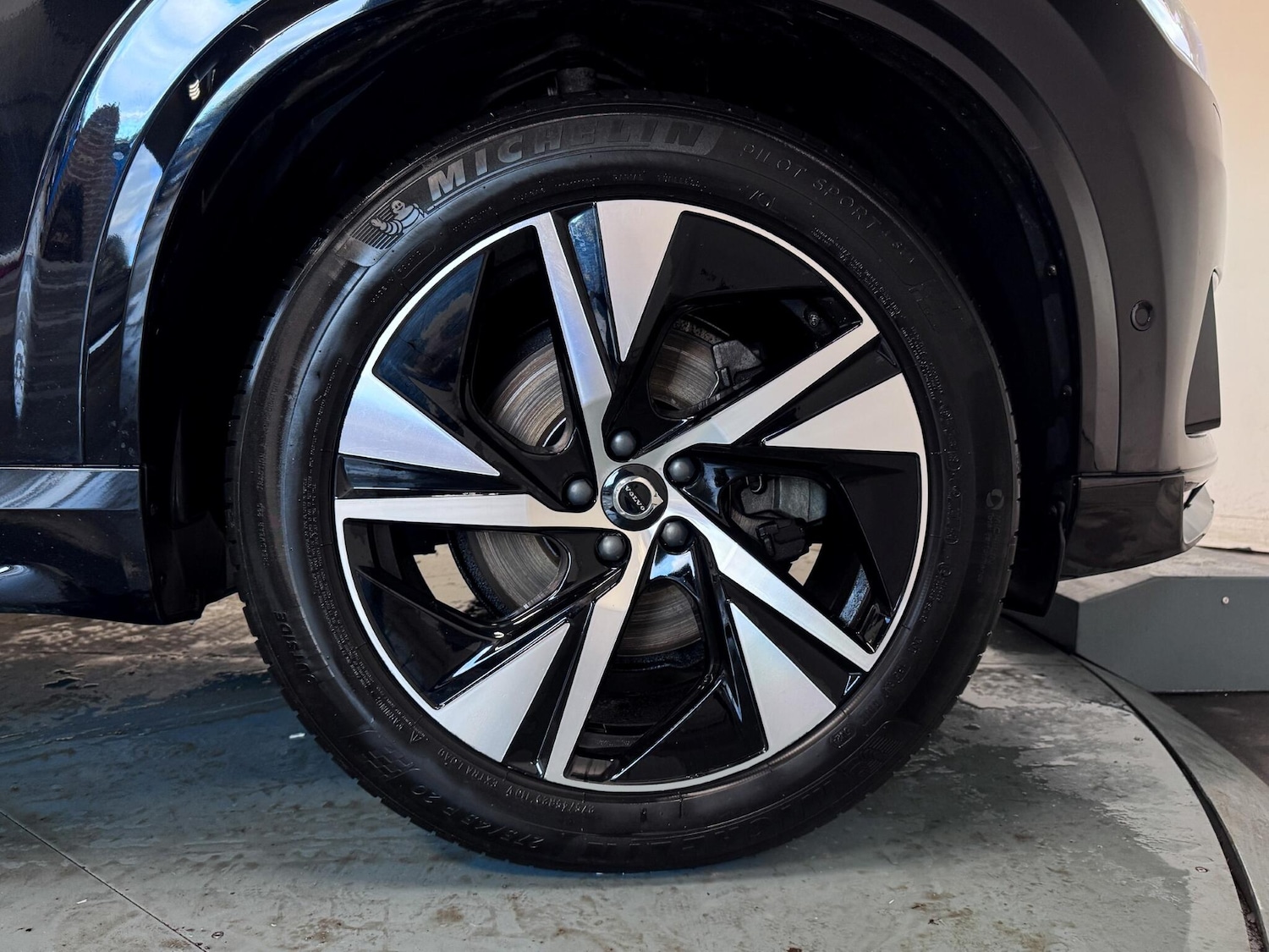 Used Volvo XC90 2023 for sale - 76765234: Photo 54