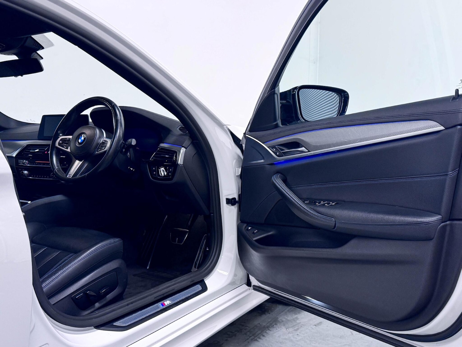 Used BMW 5 Series 2018 for sale - 76606858: Photo 13