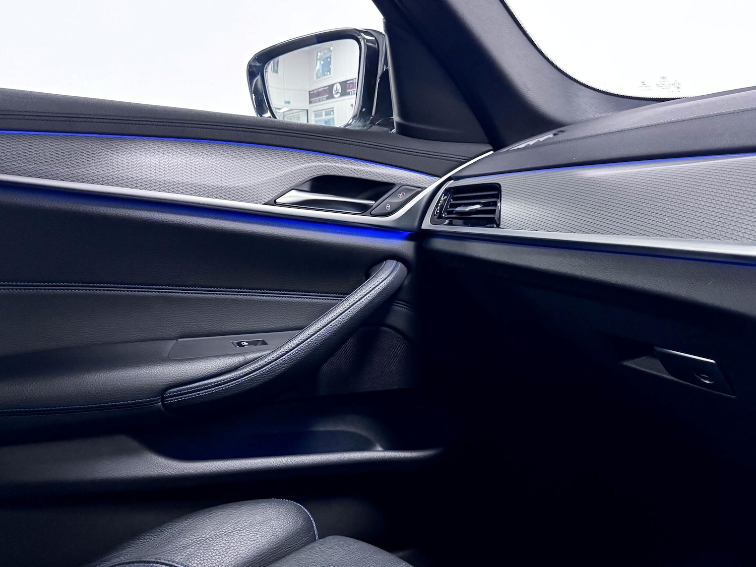 Used BMW 5 Series 2018 for sale - 76606858: Photo 28