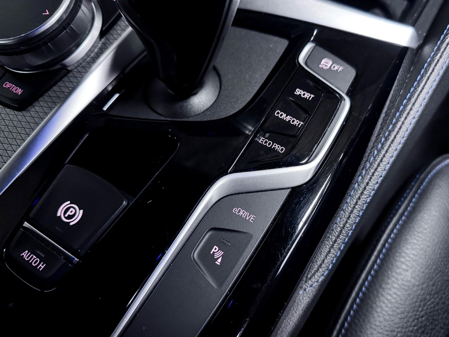 Used BMW 5 Series 2018 for sale - 76606858: Photo 32