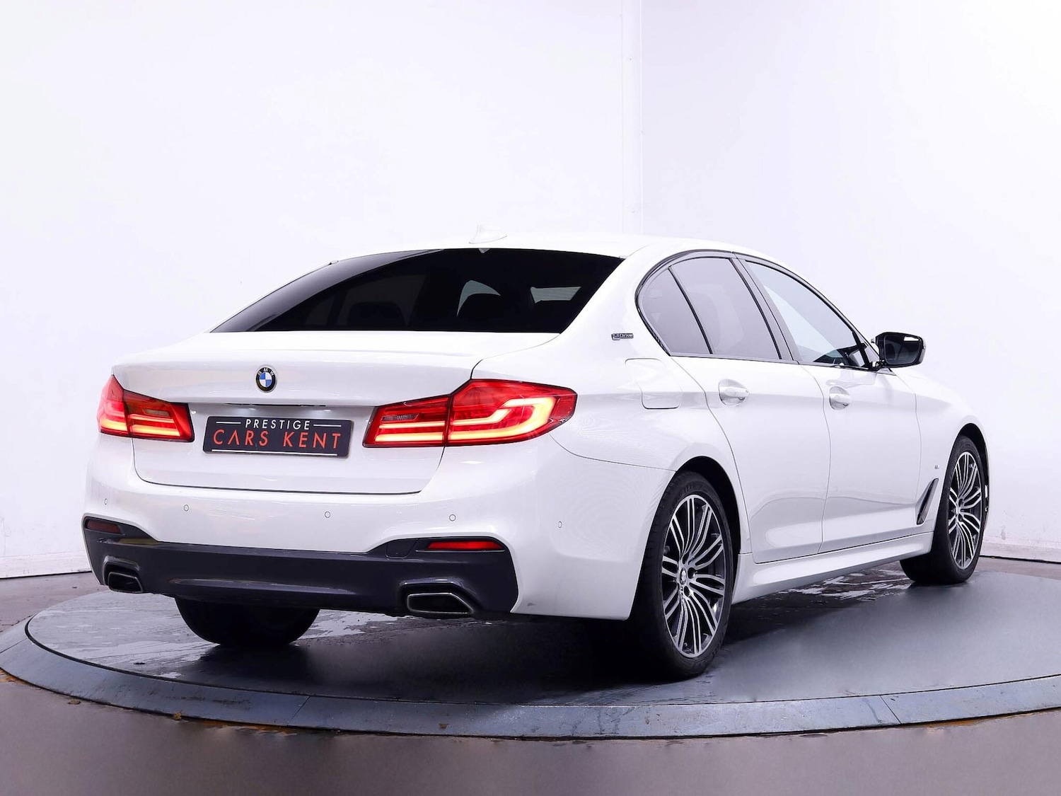 Used BMW 5 Series 2018 for sale - 76606858: Photo 9