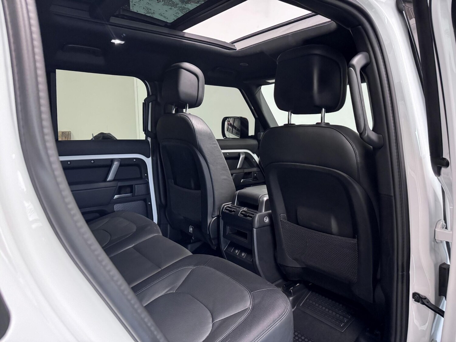 Used Land Rover Defender 110 2024 for sale - 76728136: Photo 42