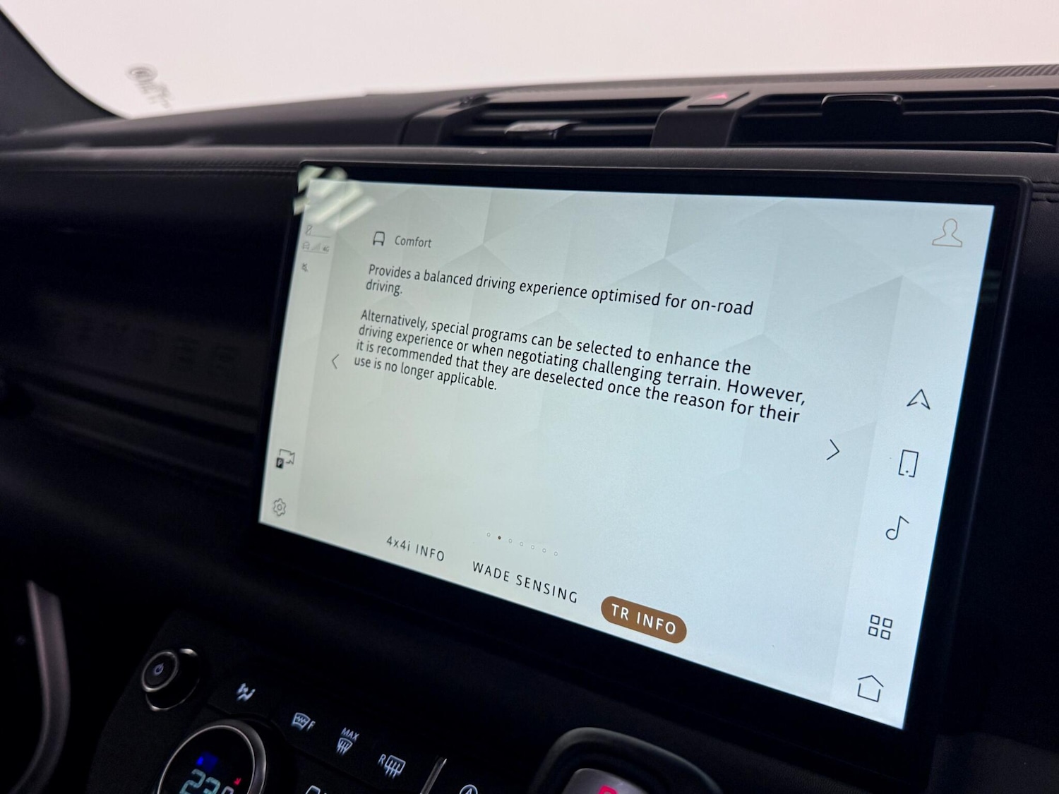 Used Land Rover Defender 110 2024 for sale - 76728136: Photo 57