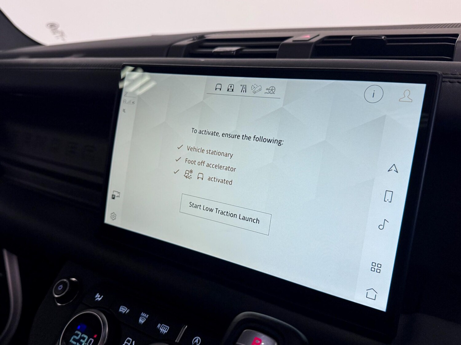 Used Land Rover Defender 110 2024 for sale - 76728136: Photo 59