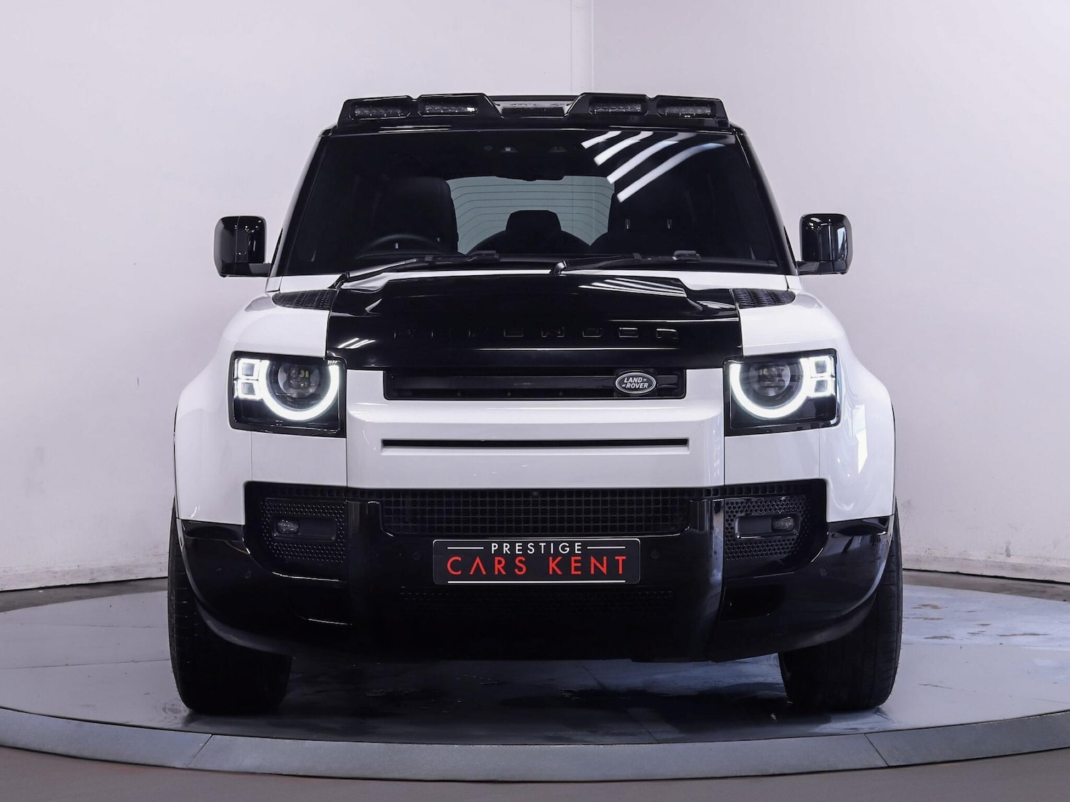 Used Land Rover Defender 110 2024 for sale - 76728136: Photo 7