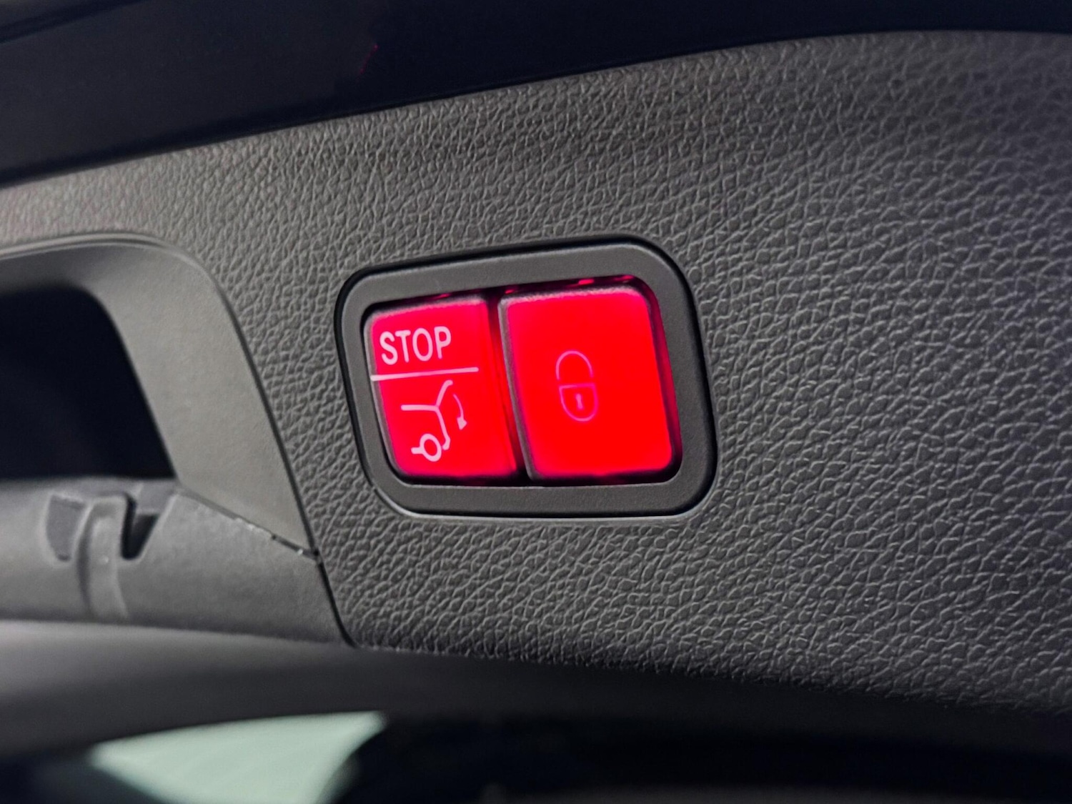 Used Mercedes-Benz EQC 2023 for sale - 76619900: Photo 14