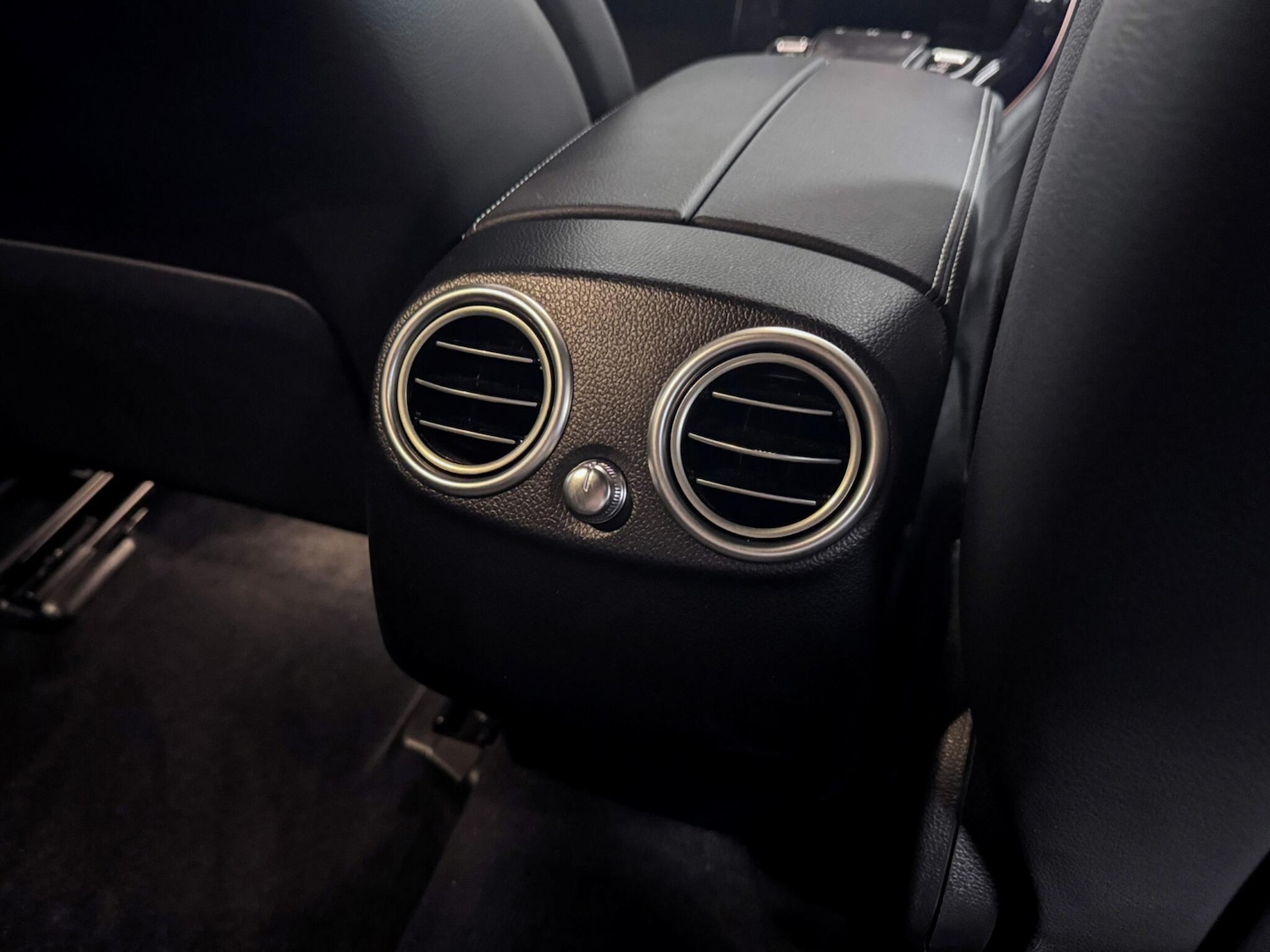 Used Mercedes-Benz EQC 2023 for sale - 76619900: Photo 28