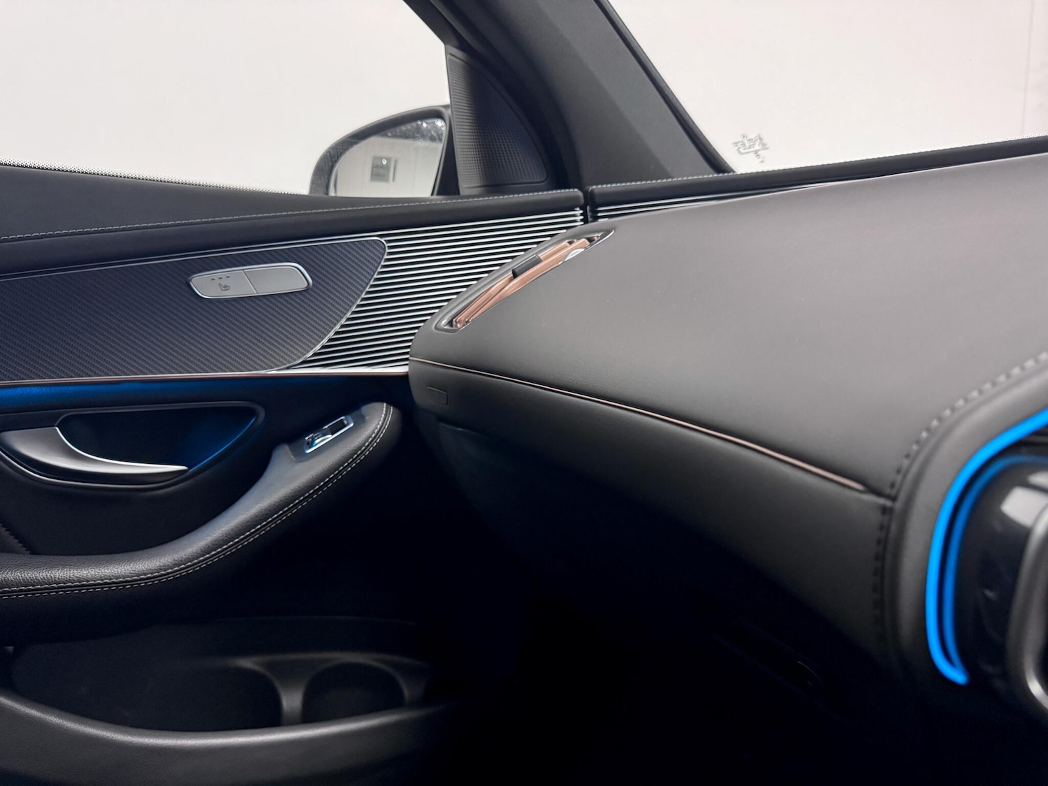 Used Mercedes-Benz EQC 2023 for sale - 76619900: Photo 30