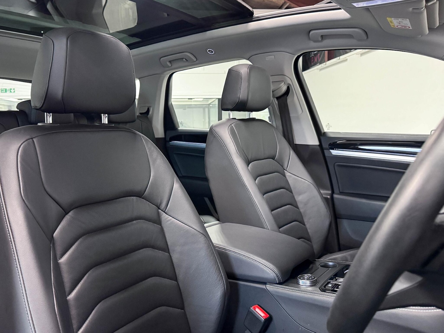 Used Volkswagen Touareg 2023 for sale - 76925982: Photo 21