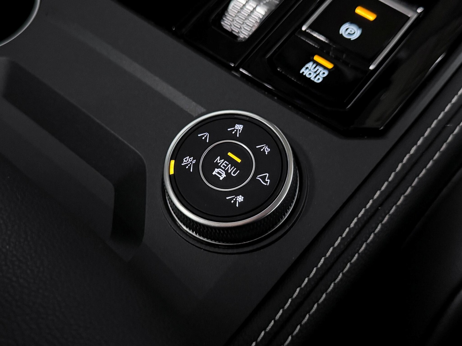 Used Volkswagen Touareg 2023 for sale - 76925982: Photo 28