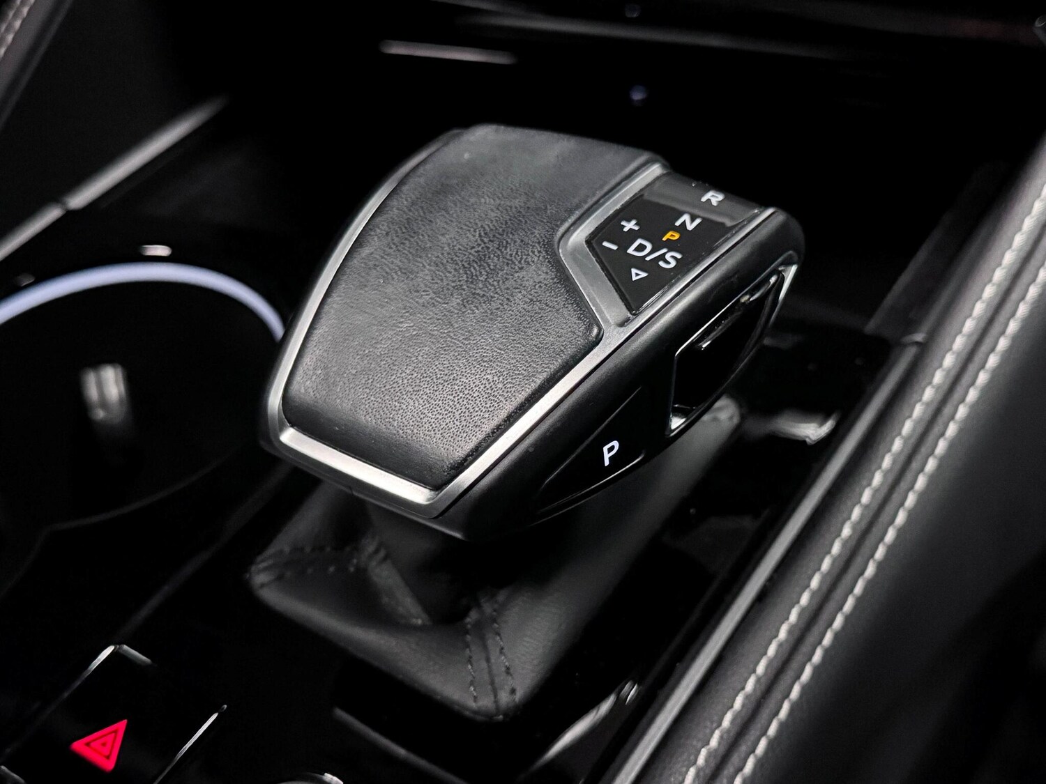 Used Volkswagen Touareg 2023 for sale - 76925982: Photo 30