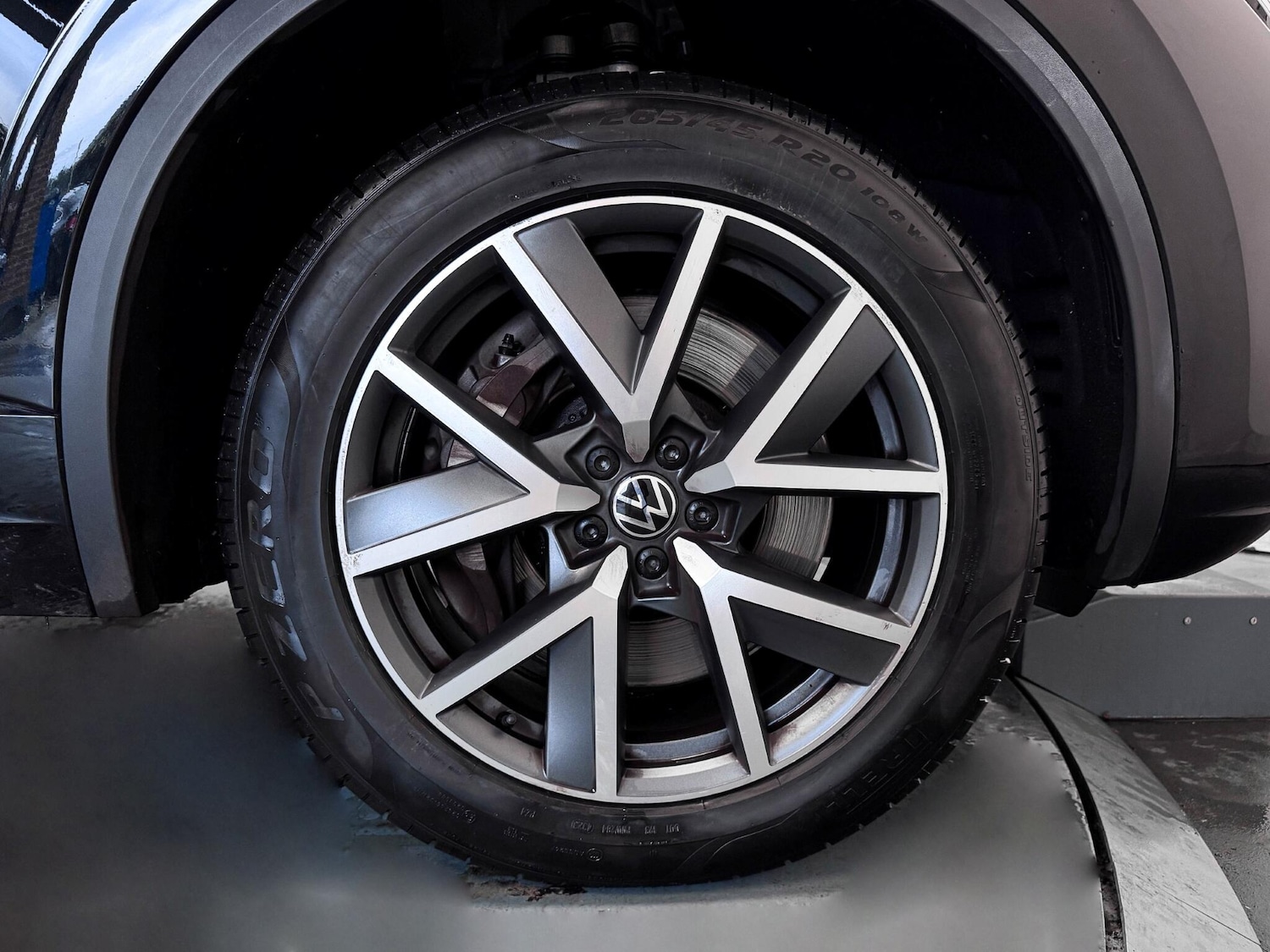 Used Volkswagen Touareg 2023 for sale - 76925982: Photo 53