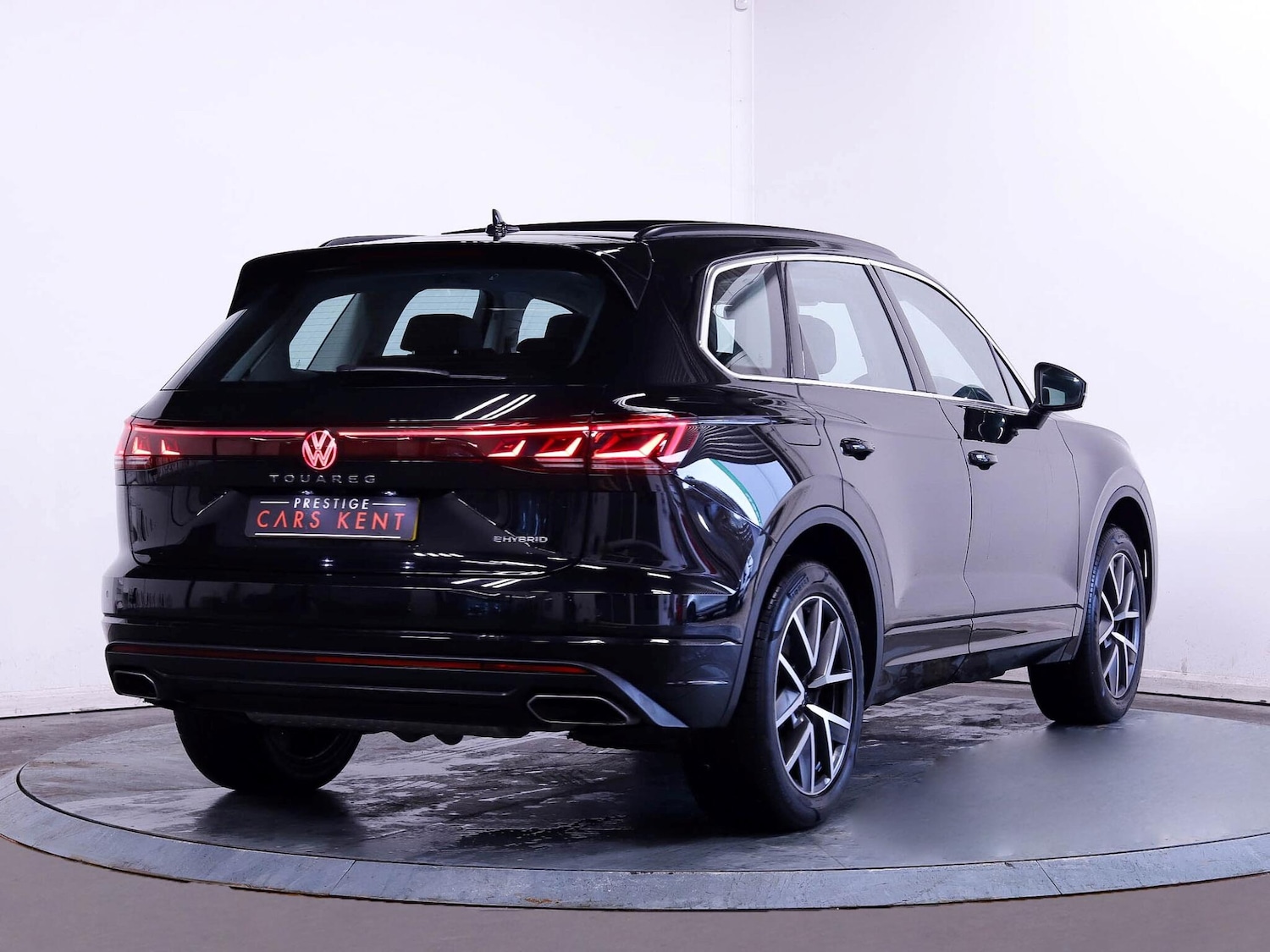 Used Volkswagen Touareg 2023 for sale - 76925982: Photo 9