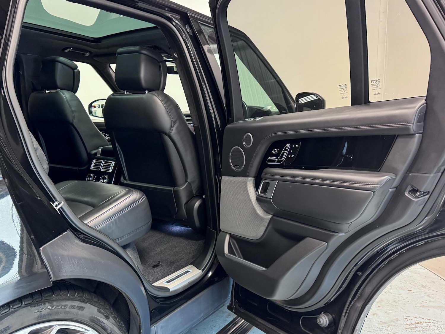 Used Land Rover Range Rover for sale - 77175186: Photo 29