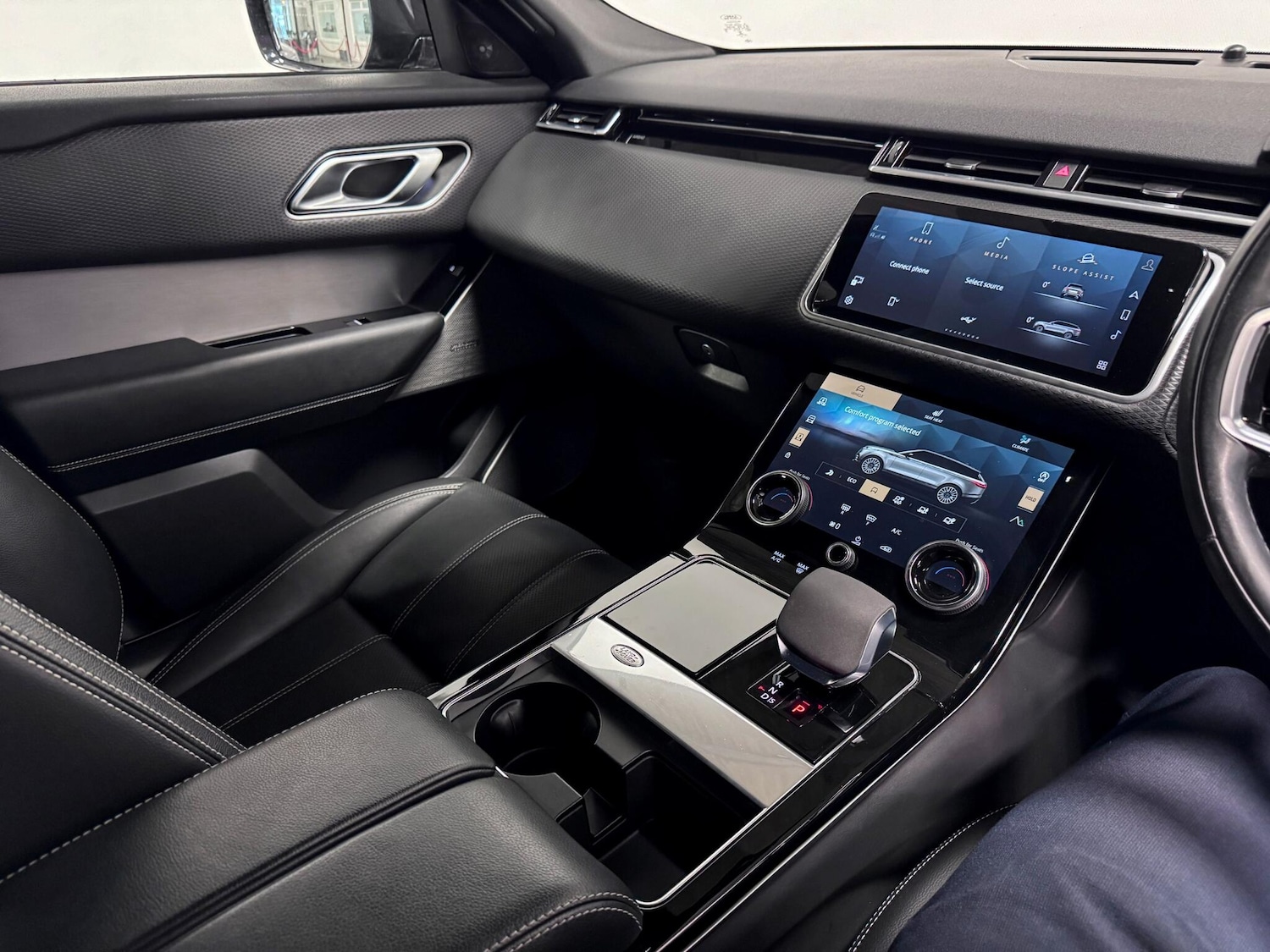 Used Land Rover Range Rover Velar for sale - 76201160: Photo 28