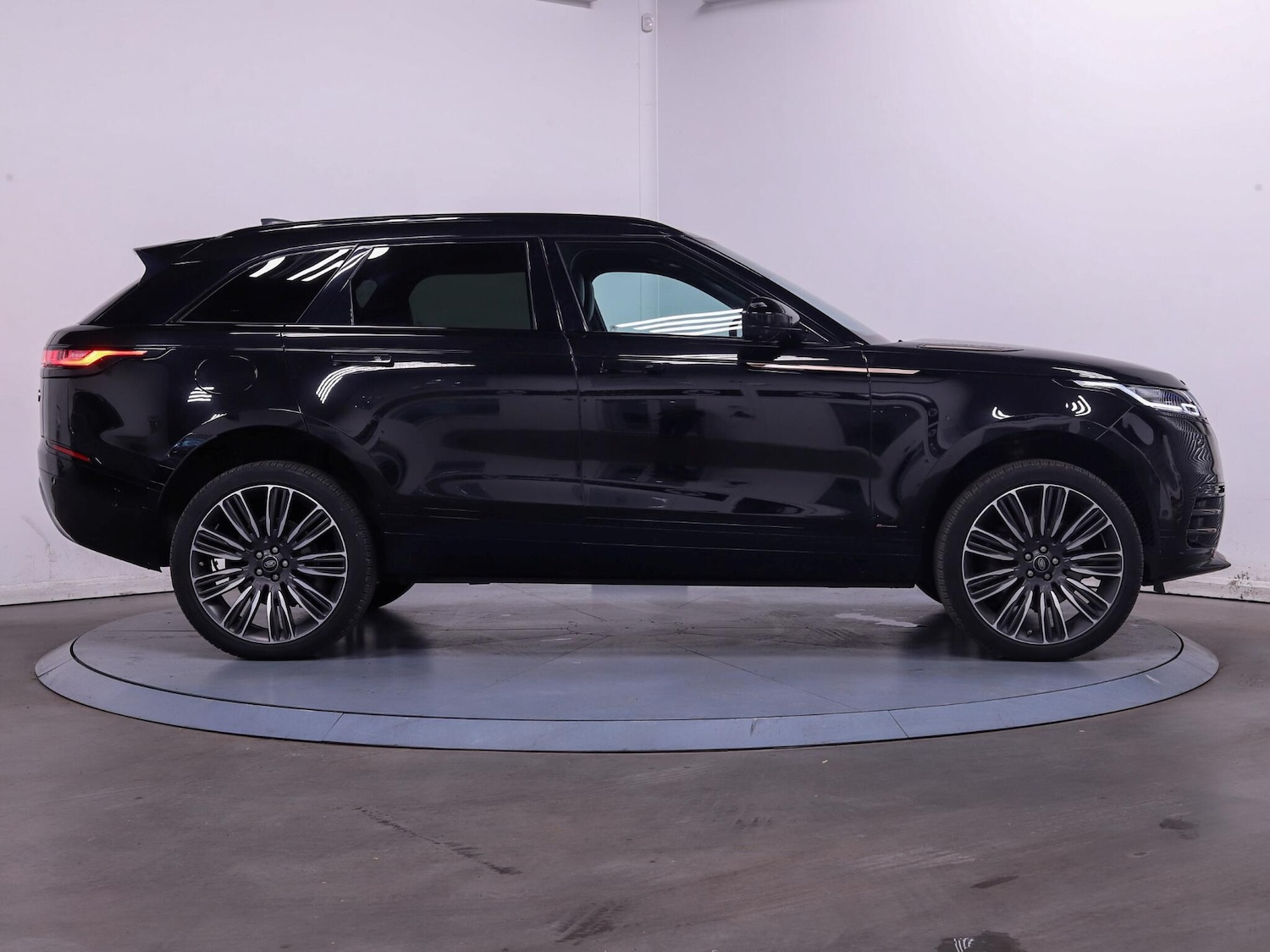 Used Land Rover Range Rover Velar for sale - 76201160: Photo 8