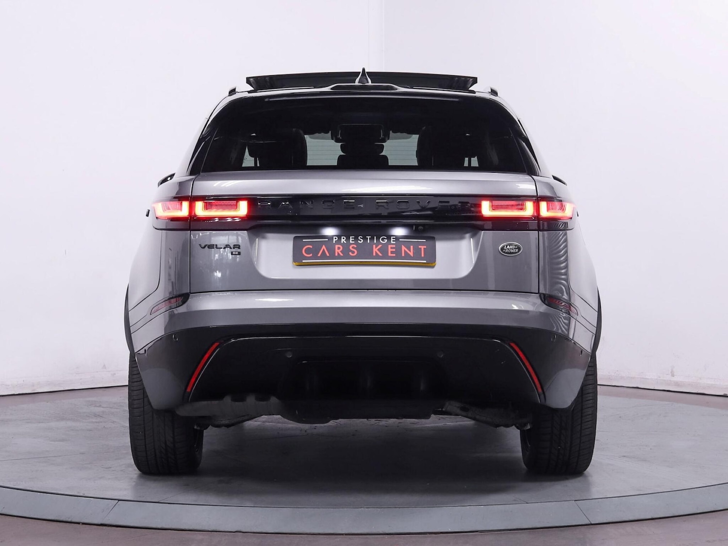 Used Land Rover Range Rover Velar 2021 for sale - 76632802: Photo 11