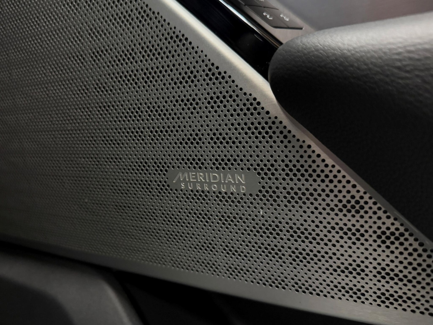 Used Land Rover Range Rover Velar 2021 for sale - 76632802: Photo 19