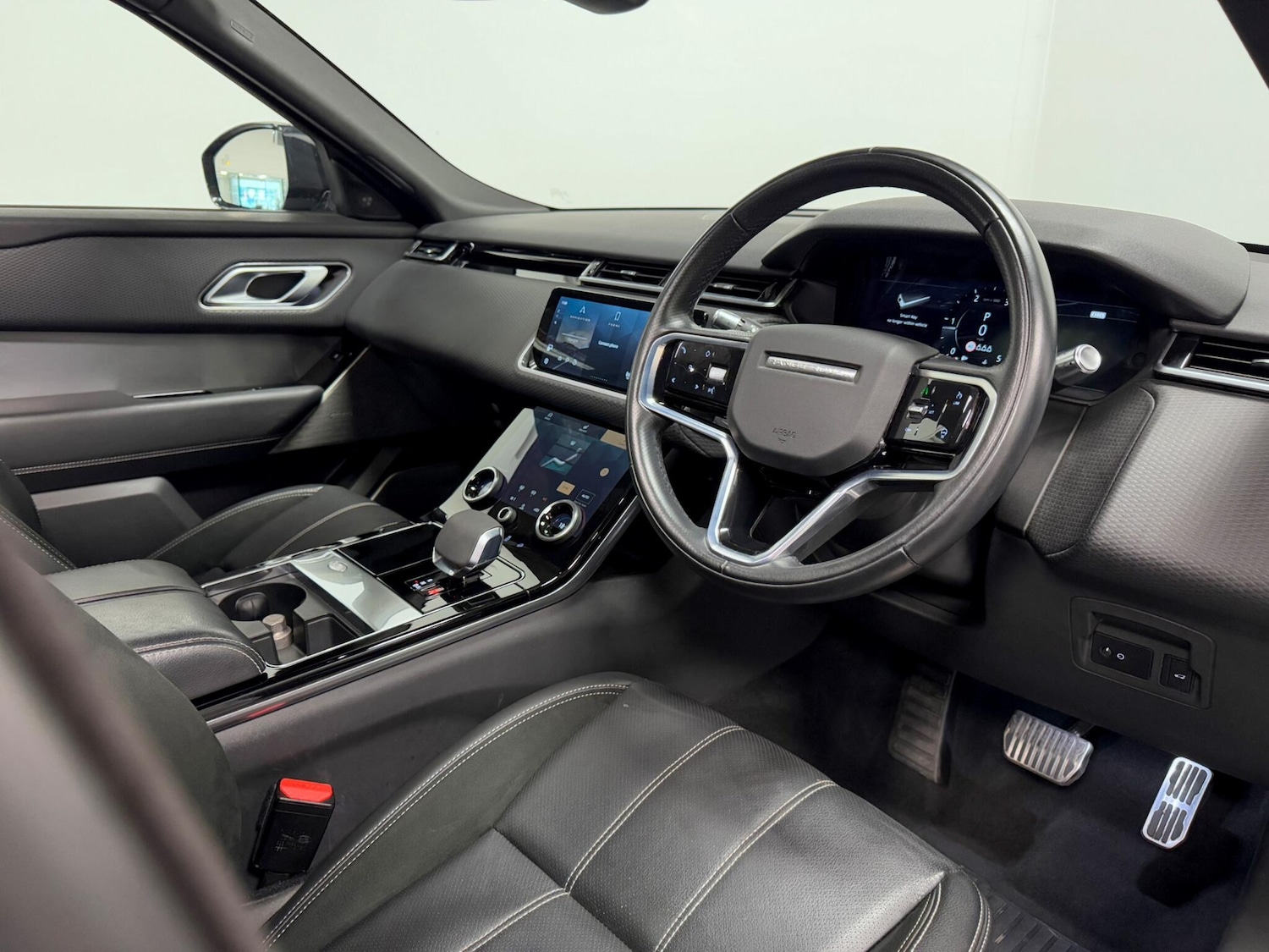 Used Land Rover Range Rover Velar 2021 for sale - 76632802: Photo 22