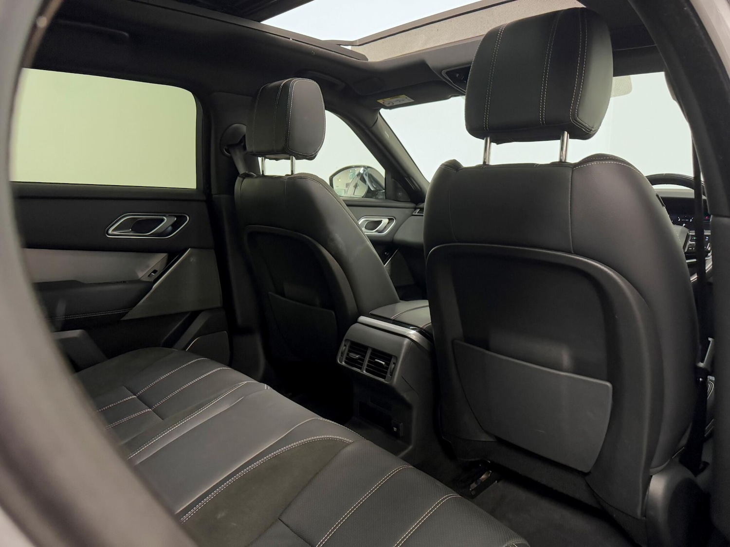 Used Land Rover Range Rover Velar 2021 for sale - 76632802: Photo 26