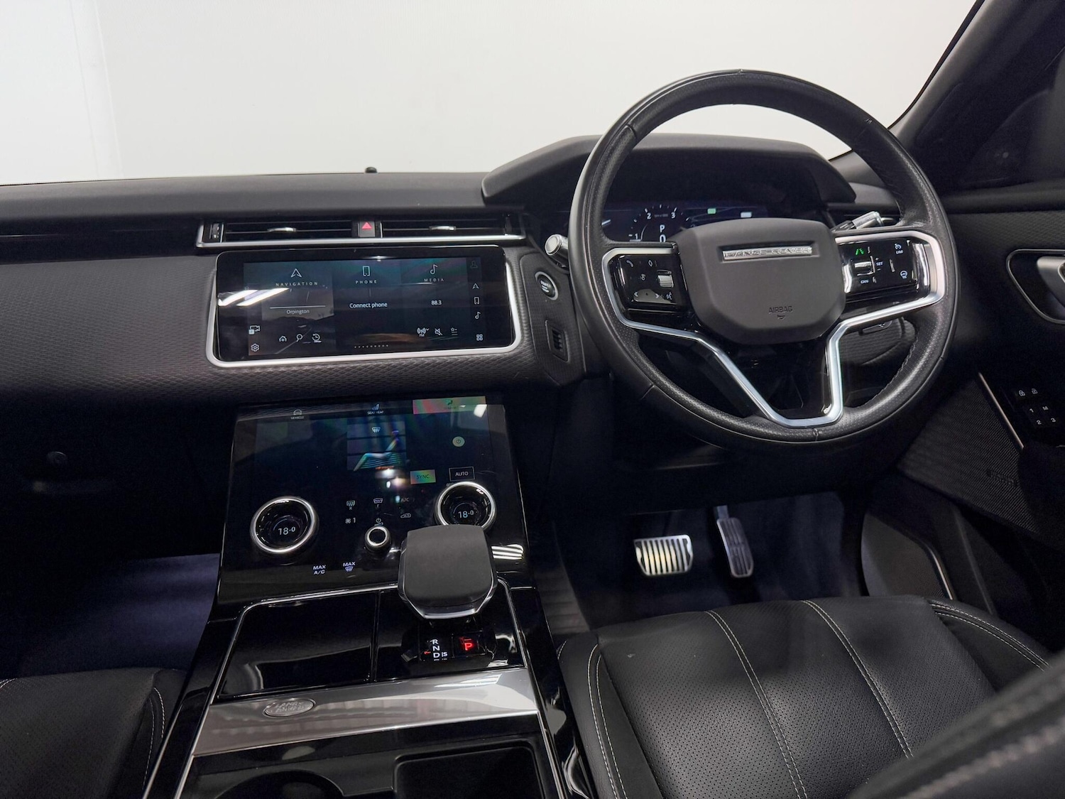 Used Land Rover Range Rover Velar 2021 for sale - 76632802: Photo 28