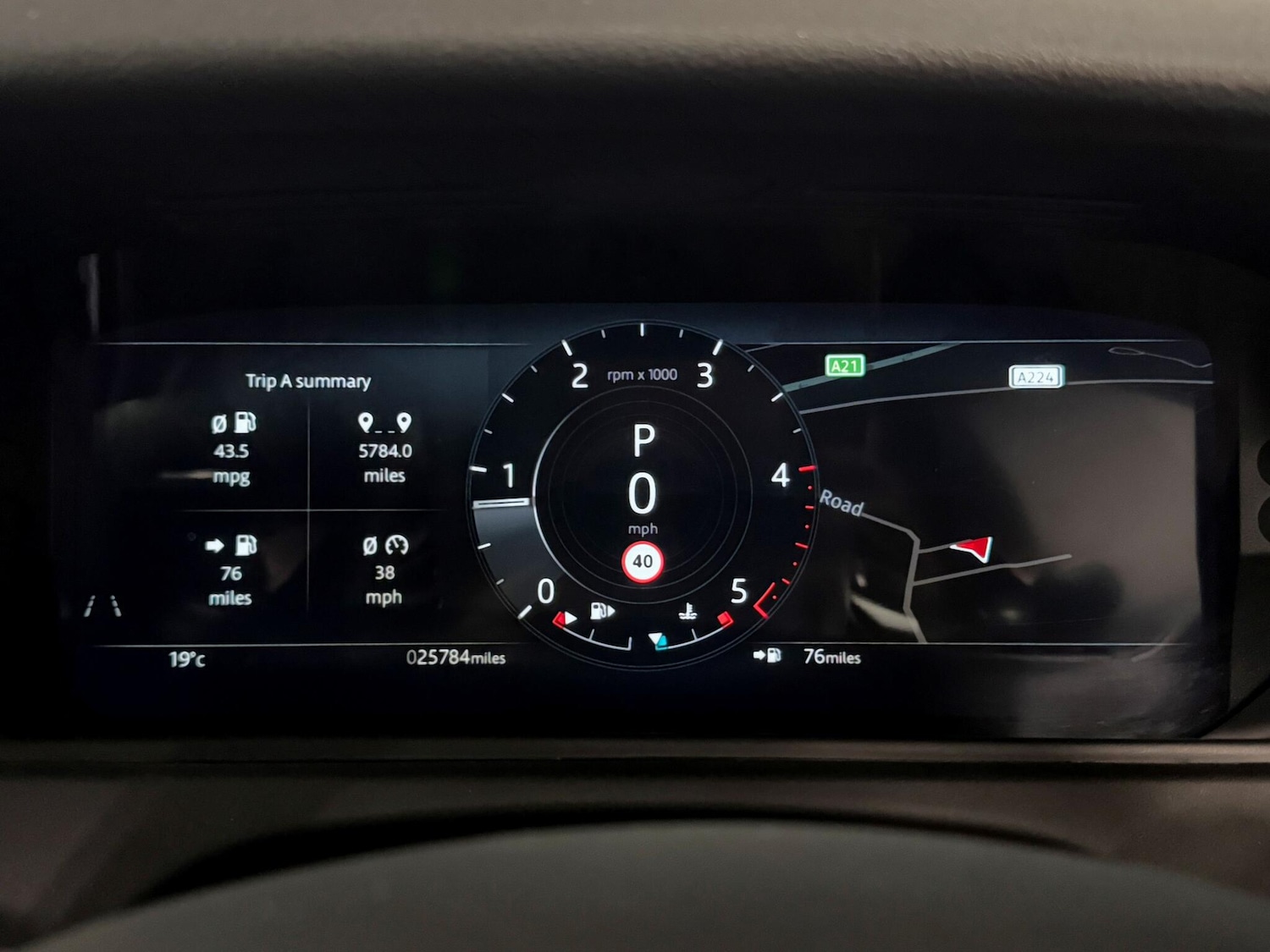 Used Land Rover Range Rover Velar 2021 for sale - 76632802: Photo 31