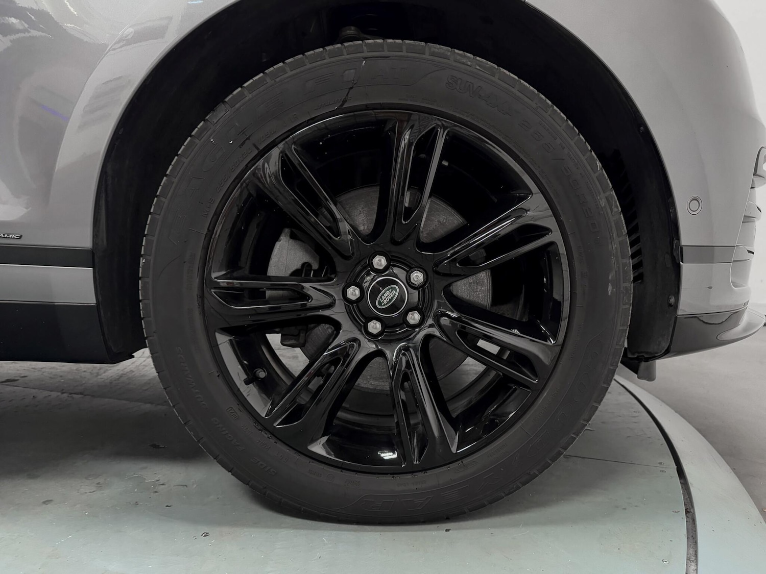 Used Land Rover Range Rover Velar 2021 for sale - 76632802: Photo 56