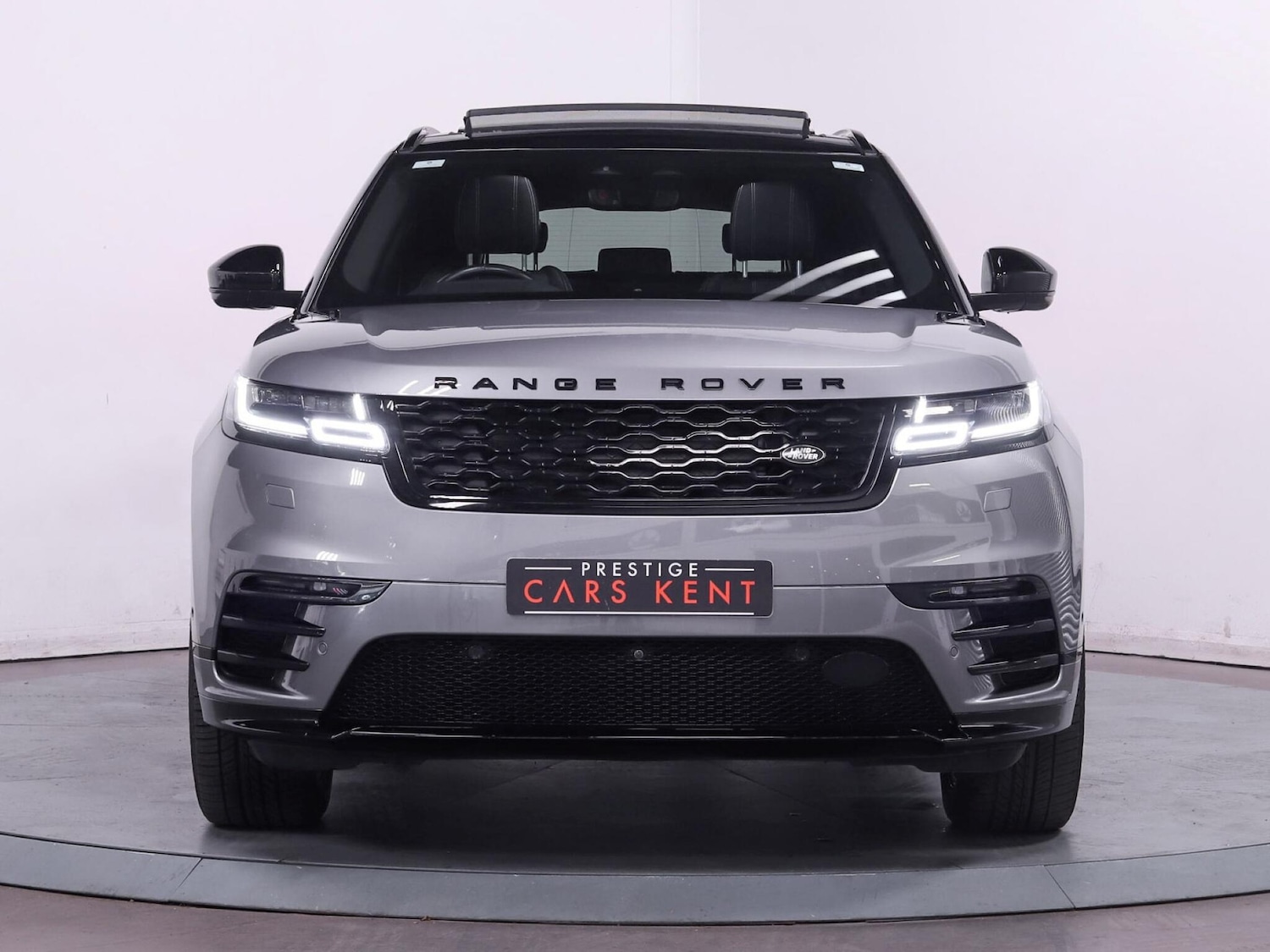 Used Land Rover Range Rover Velar 2021 for sale - 76632802: Photo 7