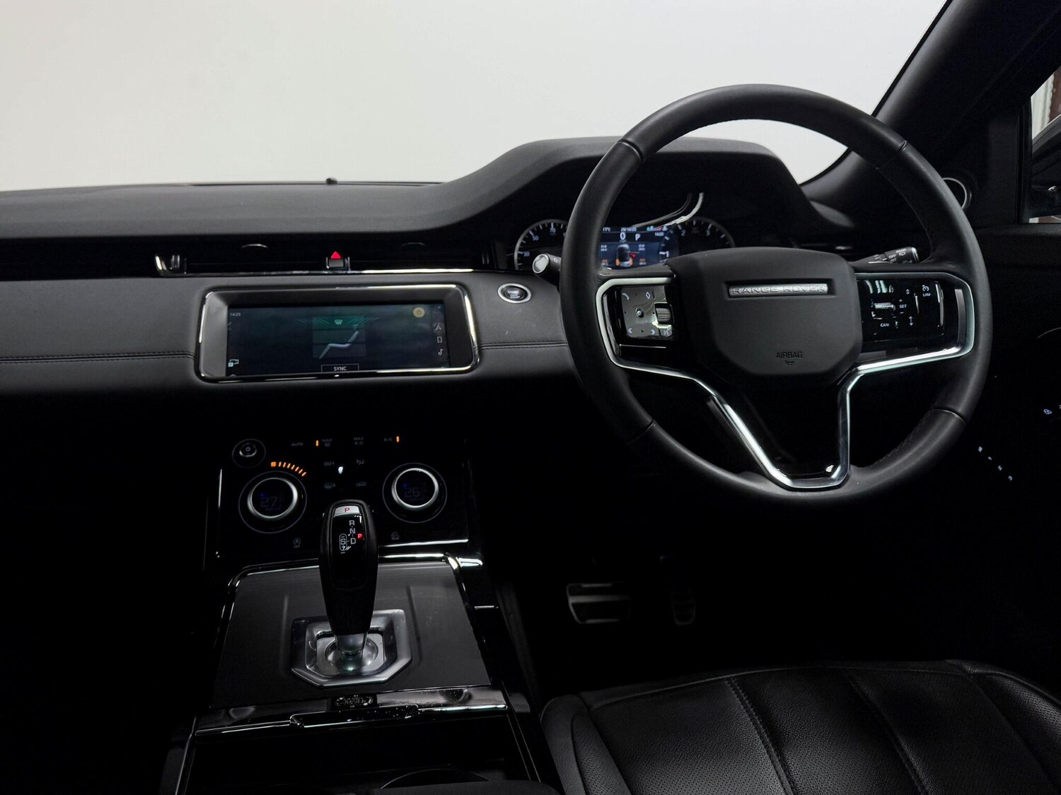 Used Land Rover Range Rover Evoque 2022 for sale - 76337760: Photo 37