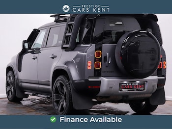 Used Land Rover Defender 110 2021 for sale - 77769435: Photo