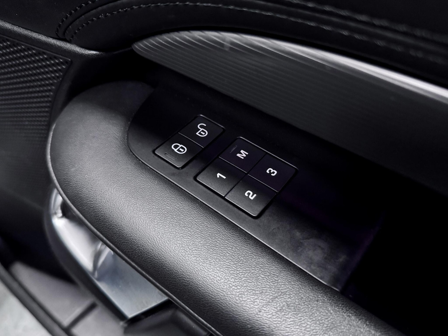 Used Land Rover Discovery 2020 for sale - 77091174: Photo 22