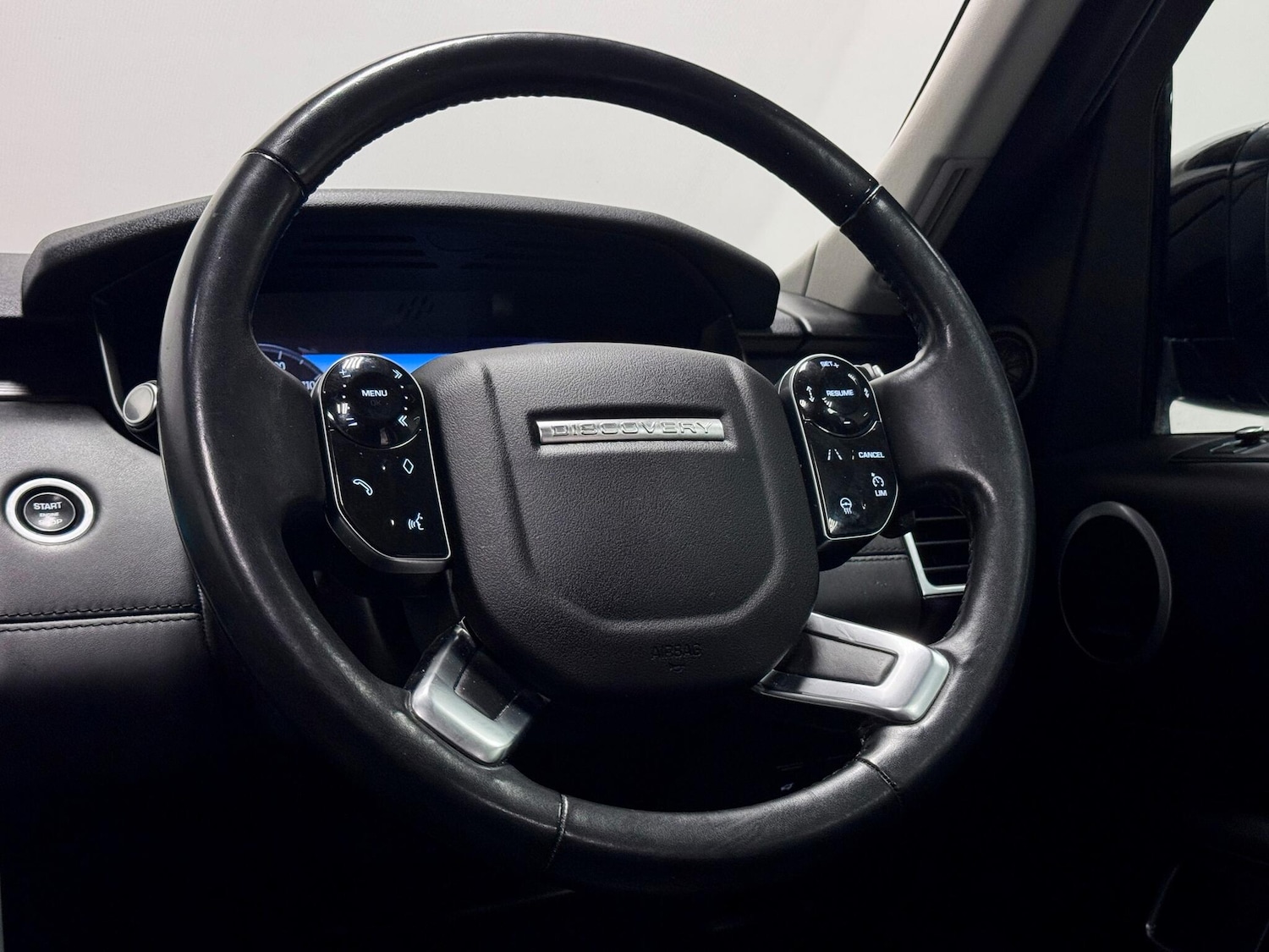 Used Land Rover Discovery 2020 for sale - 77091174: Photo 36