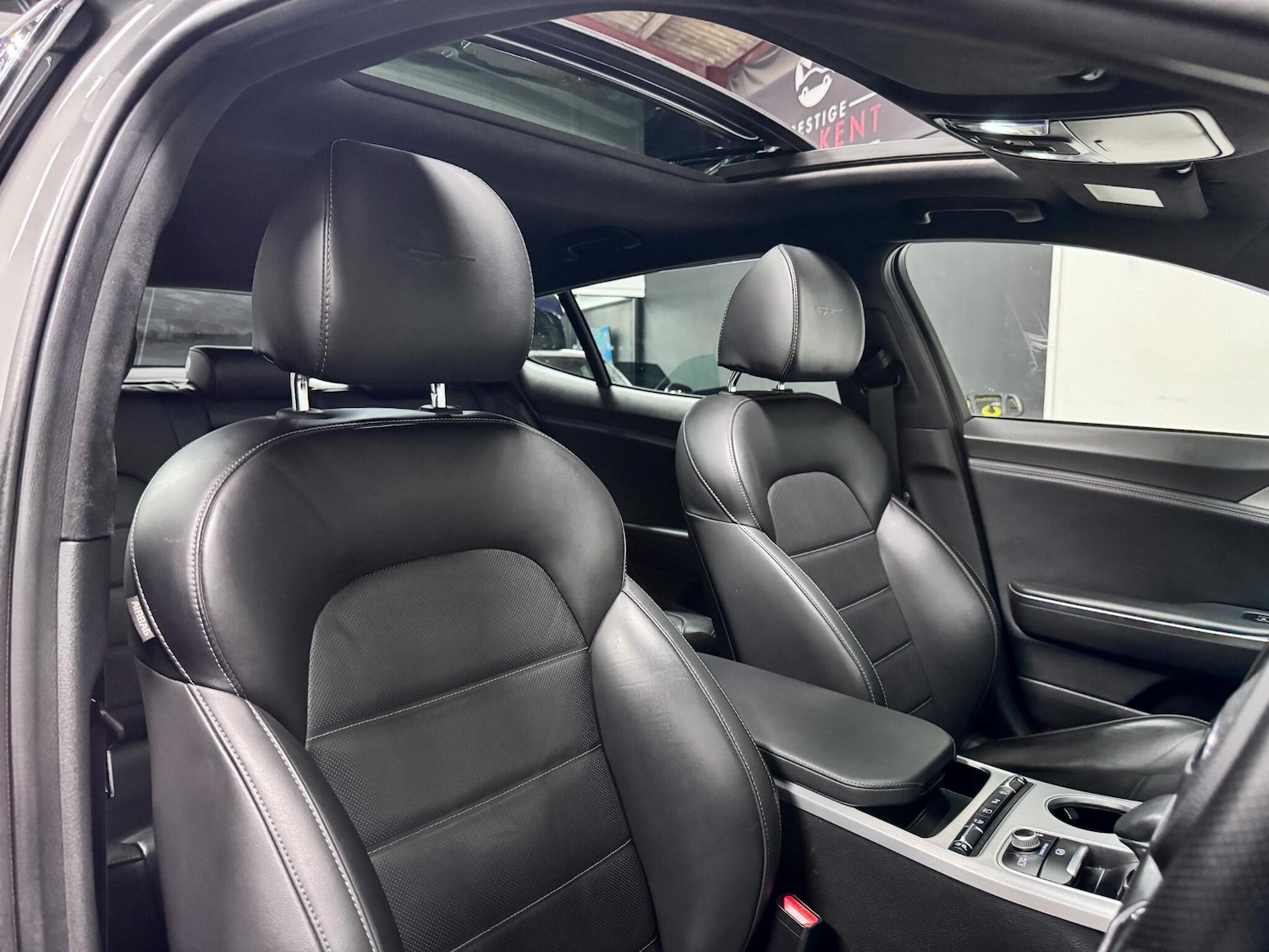 Used Kia Stinger 2020 for sale - 78062654: Photo 22